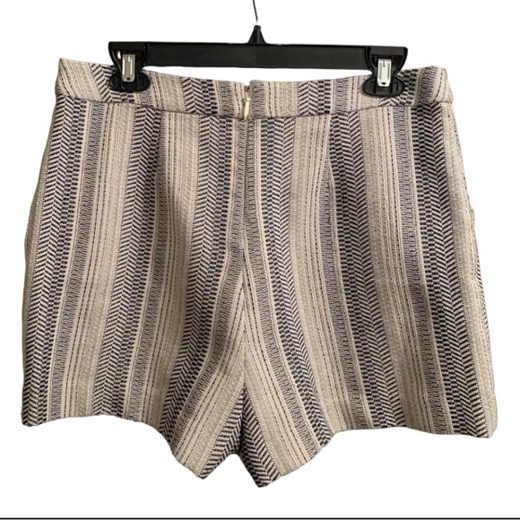 BCBGeneration High Waist Black And White Striped Shorts - Picture 4 of 7